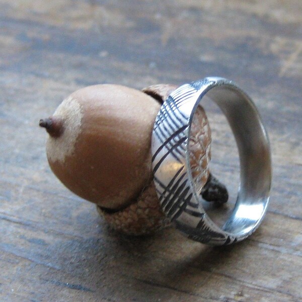 Thin PLAID sterling silver ring size 5.5