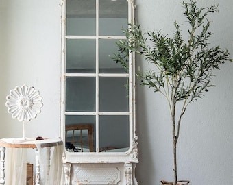 Antieke spiegel, hoge Franse spiegel, vintage woondecoratie