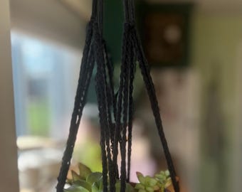 Crochet Plant Hanger Pattern
