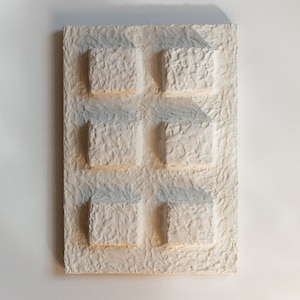 Japandi Wabi Sabi Wall Art, Scultura da parete minimalista, Arte da parete in gesso, Parete moderna appesa, Arte invernale, Arte scultorea da parete, Cartapesta