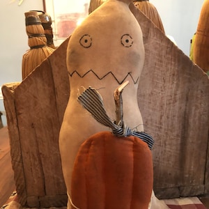 Primitive ghost, Halloween, pumpkin
