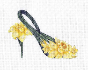 Handpainted Needlepoint Canvas Daffodil Slipper, 18ct.