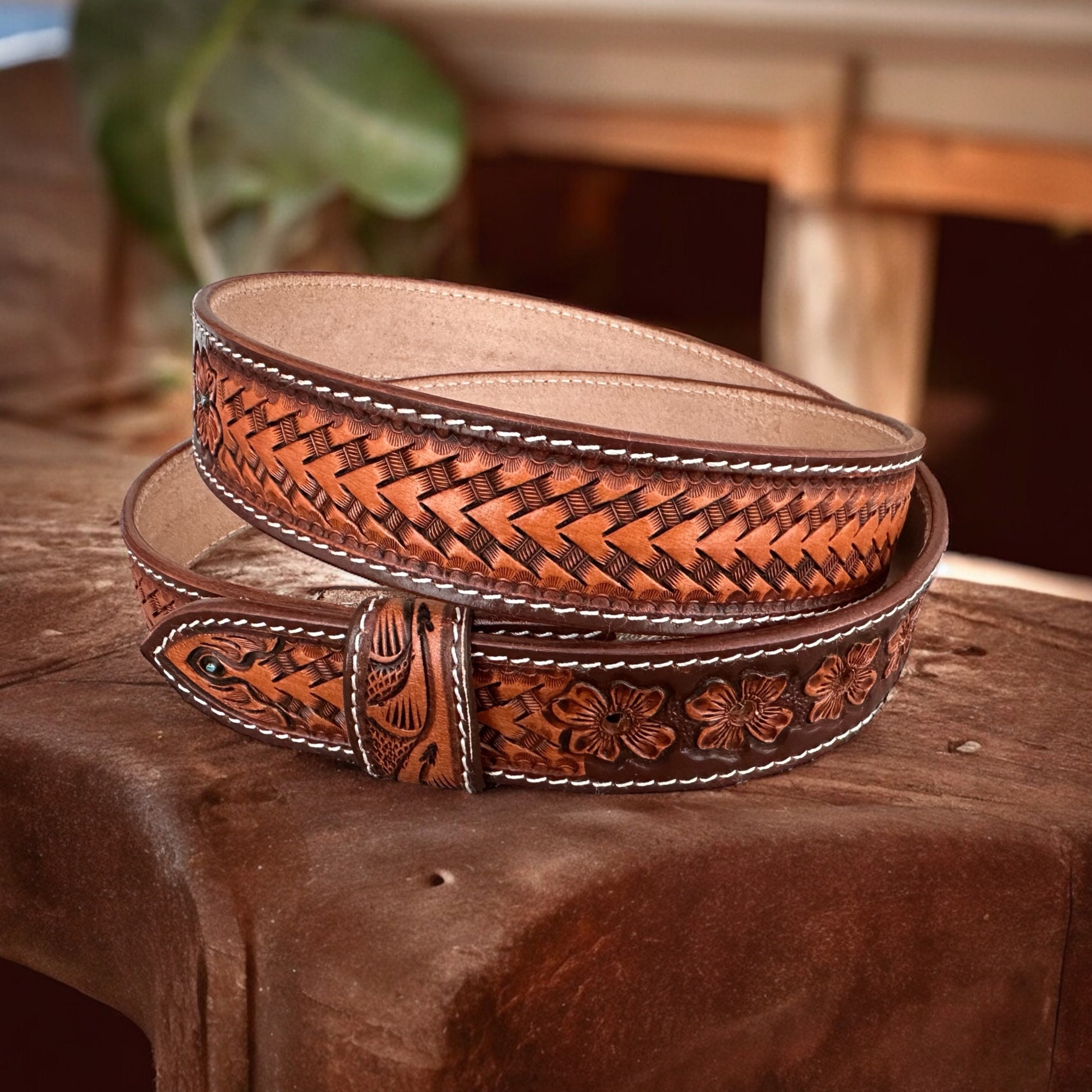 Western Floral Leather Belt Strap for Men Women  display picture 1
