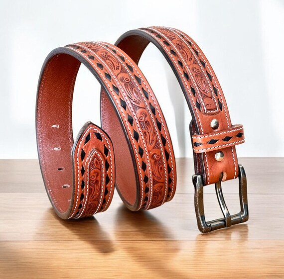 Western Inspired Genuine Italian leather belt w/detailed buckle SOLID Italian Leather Belt With Western Rodeo Buckle  main image 3