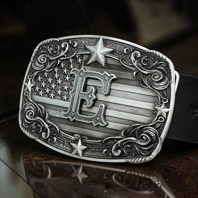 Patriotic Western Style Belt Buckle American Flag Monogram Initial A-Z Letter Cowboy Buckle Antique Brass Tone or Silver Tone Birthday Gift zdjęcie 7