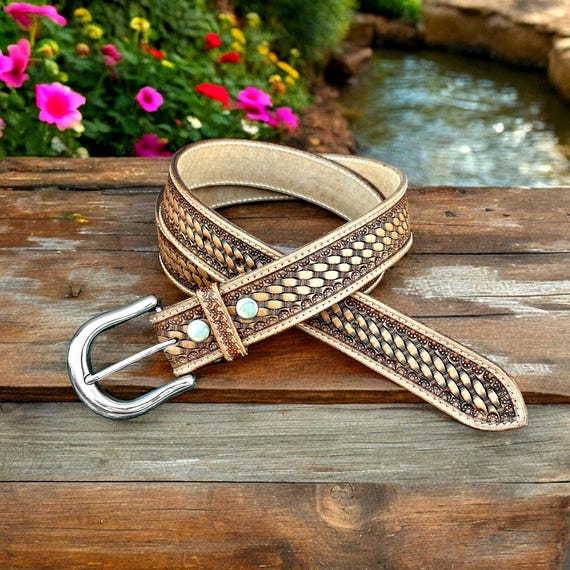 Personalized Western Genuine Leather Tooled Belt for Men  display picture 3