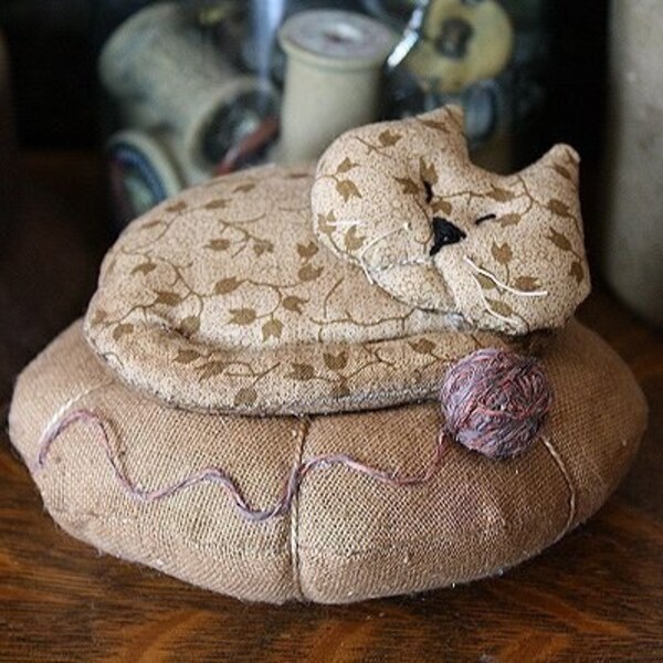 Primitive Napping Kitty Pincushion E Pattern