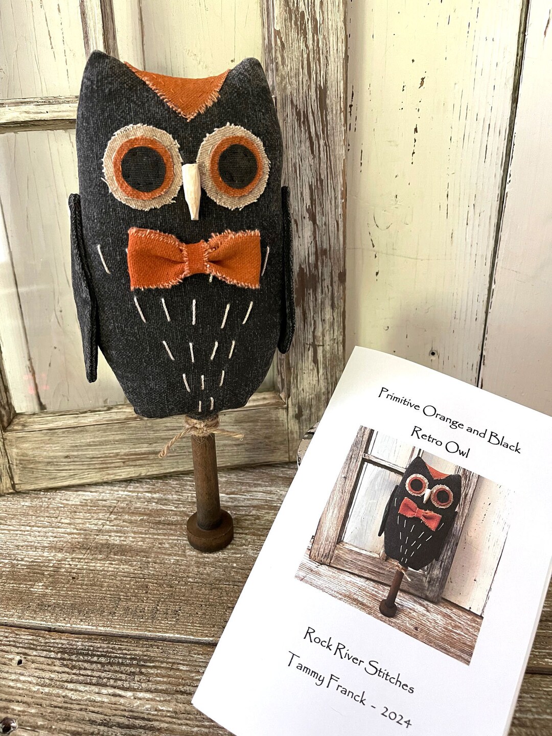 Primitive Halloween Orange & Black Retro Owl Pattern, Digital Pattern ...