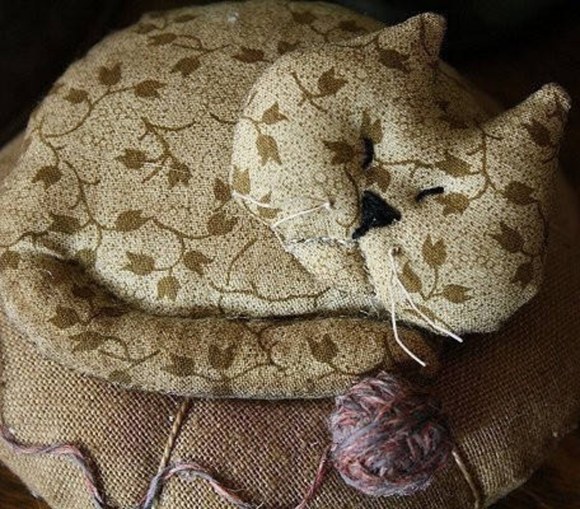 Primitive Leaping Cat Pattern PATTERN Primitive Napping Kitty Pincushion Digital PDF Pattern - Etsy