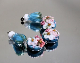 MTO Lampwork Glass Set Of Blue White Pink Floral Beads