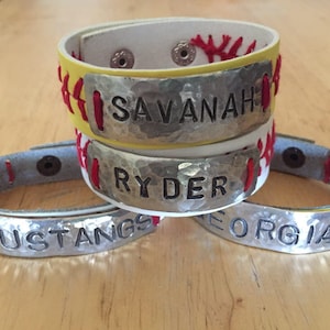 Braccialetto personalizzato da baseball o softball. Spedizione gratuita!