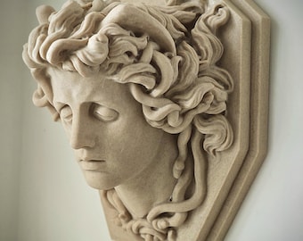 メデューサと蛇の小さなマスク、古代ギリシャの怪物ゴルゴン