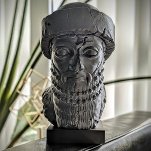 Réplica del busto del rey Hammurabi - Escultura babilónica - Estatua de escritorio de la antigua Mesopotamia - Decoración del Código de Hammurabi - Regalo para profesores de historia