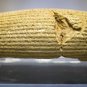 Cyrus Cylinder Replica Museum Style - Cyrus The Great - First Charter of Human Rights Ancient Persian Babylon Cuneiform Tablet Achaemenid image 4