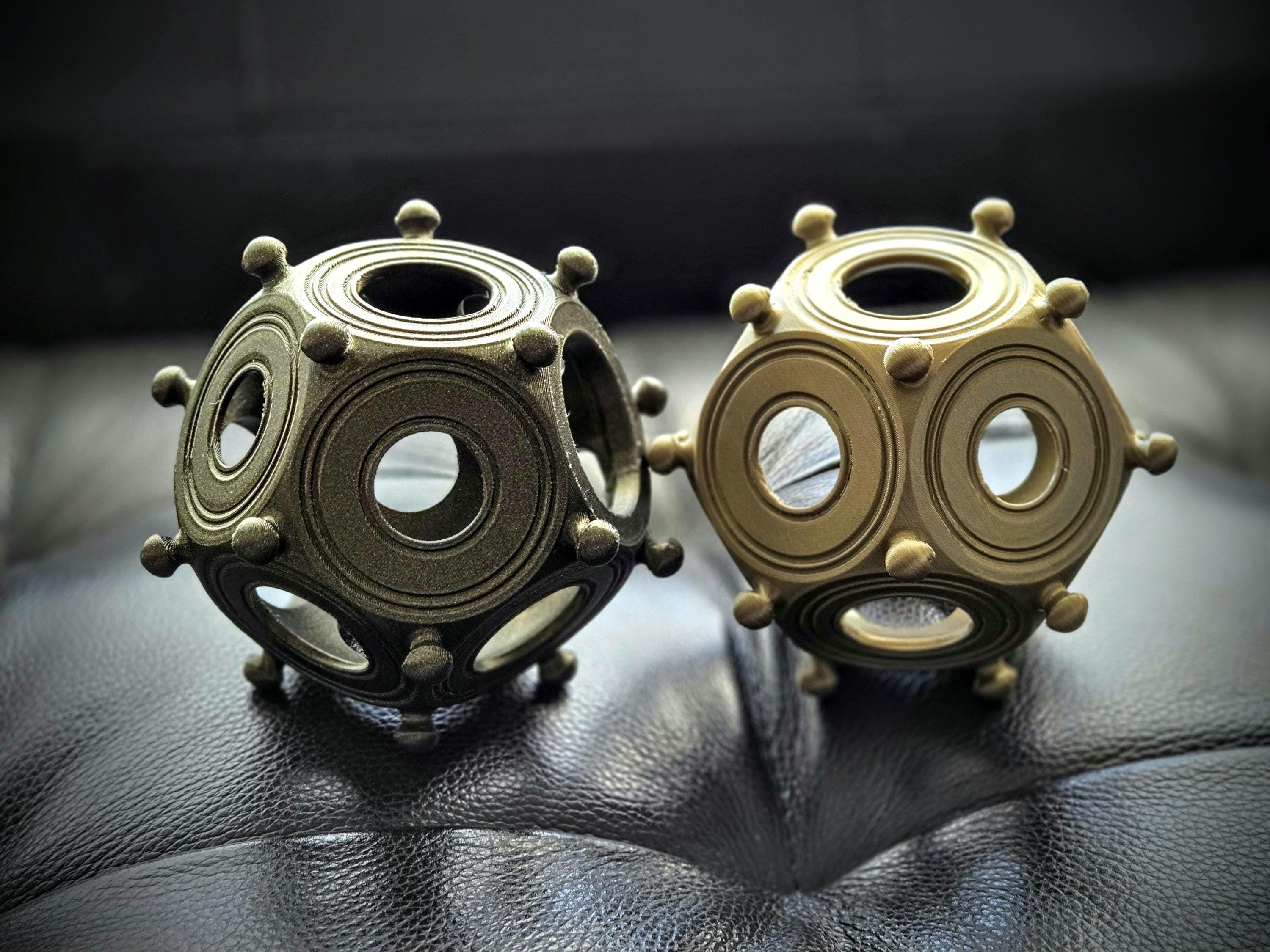 神秘的な古代ガロ・ローマ十二面体 - ブロンズ製歴史的謎の遺物 - 古代