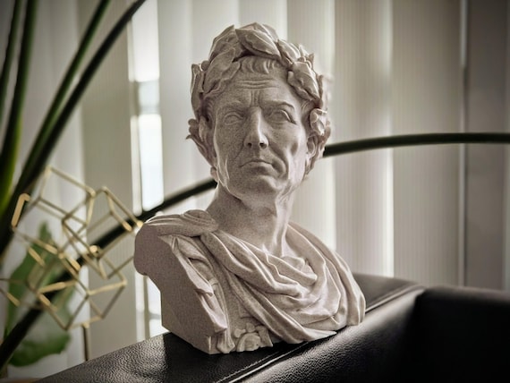 Julius Caesar Bust Sculpture – Museum Style Roman Emperor Marble Style Statue – Roman Art Replica – Louvre Inspired Caesar Bust Décor