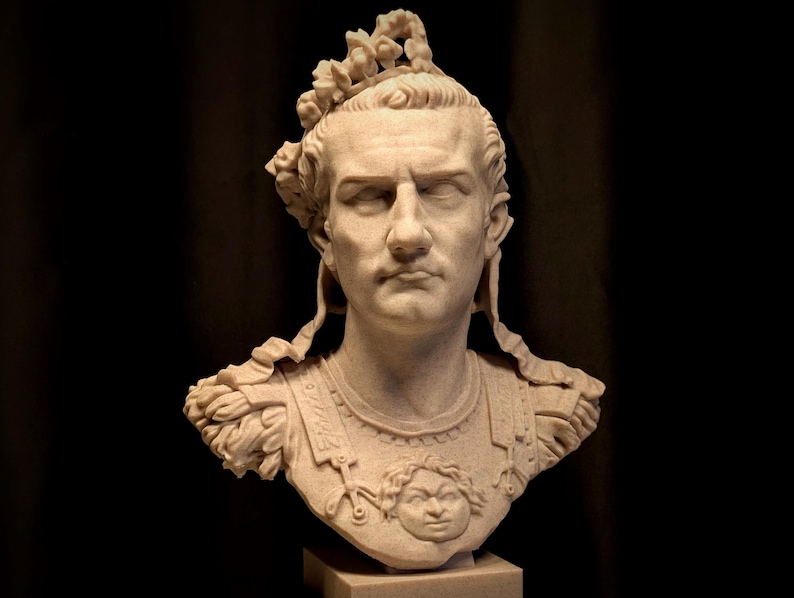 Büste von Caligula – Statue des römischen Kaisers – Dekoration aus dem antiken Rom – Geschenk zur klassischen Geschichte Bild 1