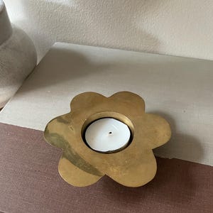 Vintage Brass Flower Shaped Tea Light Candleholder