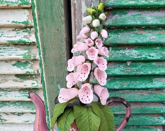 Papieren vingerhoedskruid, handgeschilderde bloemen van elegantie