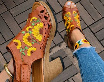 Handmade Platform Shoe. Mexican Leather Shoe. Fashion Shoe. Mexican Artisan Heel. May 5th Party. Huarache Sunflower.