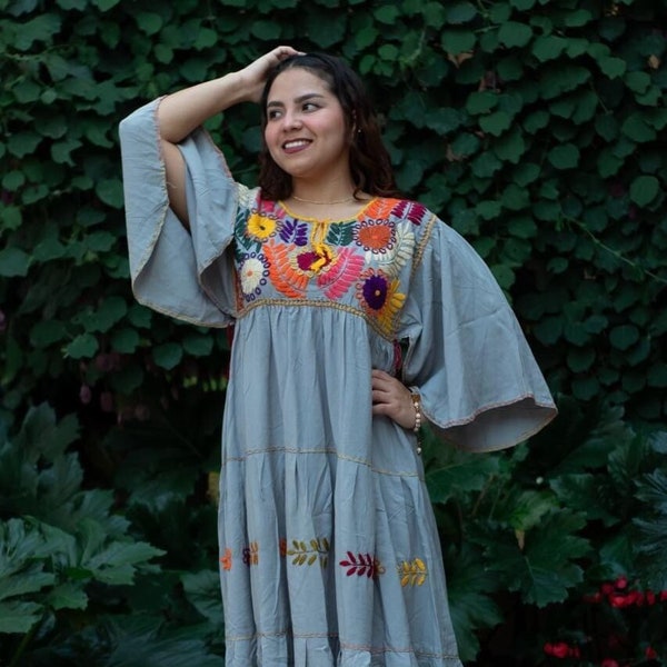 Handmade bohemian dress. Ethnic Mexican Dress. Hand embroidered long sleeve dress. Mexican boho hippie tunic. Typical Mexican Dress