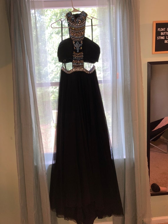 Stunning vintage Sherri Hill gown Size 6 petite