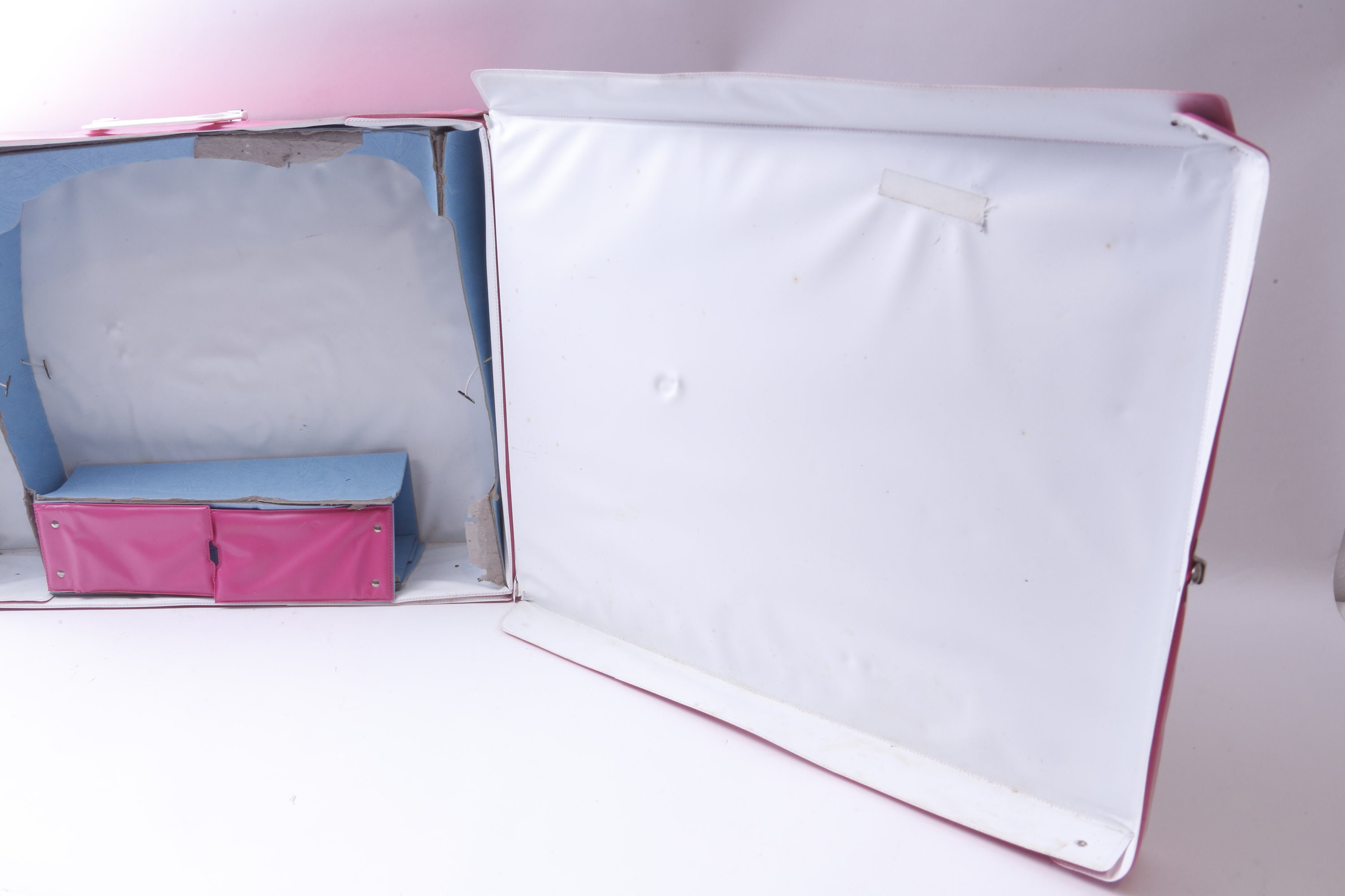 Ancien étui Barbie De 1968 - Poupée Vintage 11 1/2 Pouces - Coffret Rose Mat 17,5x13 Pouces - Édition Limitée