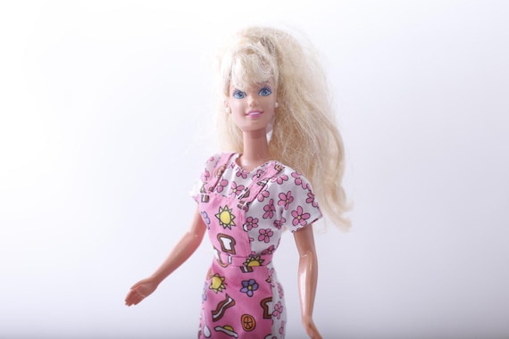 Poupée Barbie Cheffe Patissiere - Jeux et jouets Mattel - Avenue des Jeux