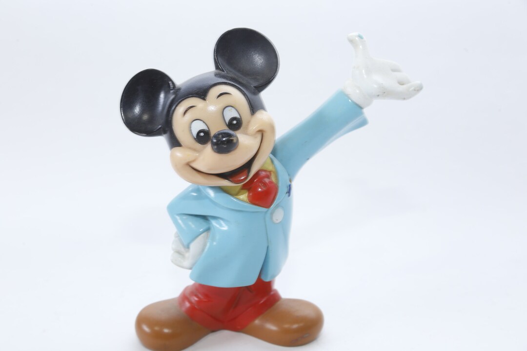 Disney, Mickey Mouse, 7