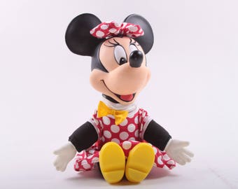 Poupée vintage Disney Minnie Mouse, années 1980, Robe rouge, À pois, Chaussures jaunes, Tête en vinyle ~ La Chambre Rose ~ 20-01-09
