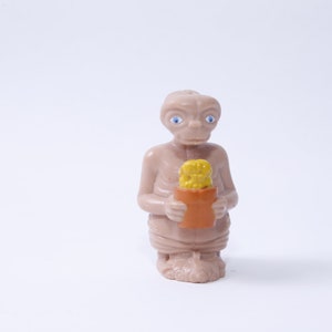 E.T. Extra-Terrestrial, Holding Pot, Alien, PVC Figure, 1982, Movie Character, Little, Toy, Collection, Vintage, ~ 75