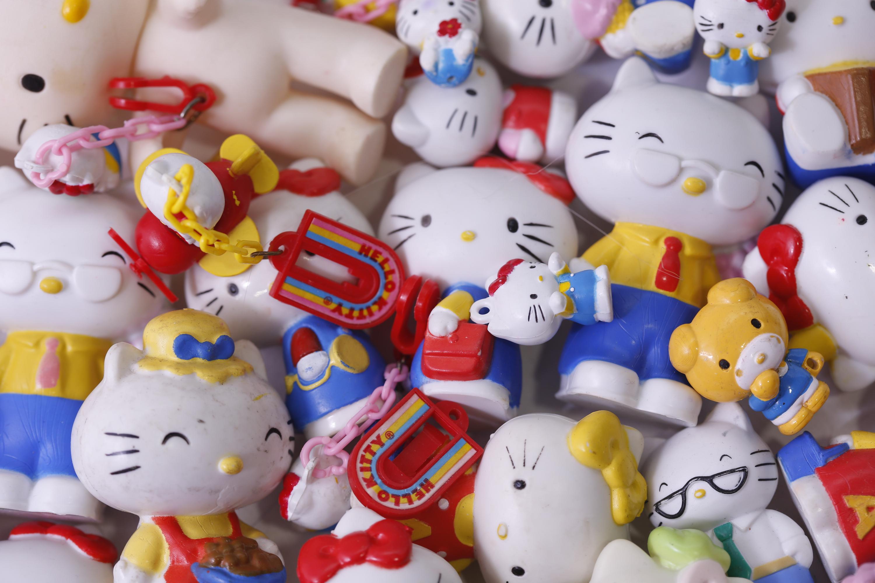 PICK Your OWN - Vintage Hello Kitty, Sanrio, PVC Figures 1970s 70s