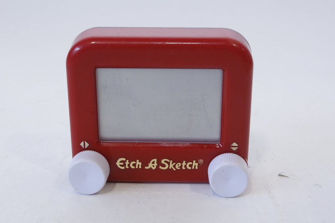 Etch A Sketch, toy: Pocket Color Etch A Sketch