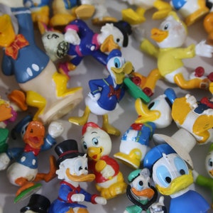 PICK YOUR OWN #1 Vintage 80s 90s Donald Duck, Disney, Daisy, Ducktails, Scrooge, pvc Figures Toy Lot Cake Toppers Bullyland, Applause - 1265