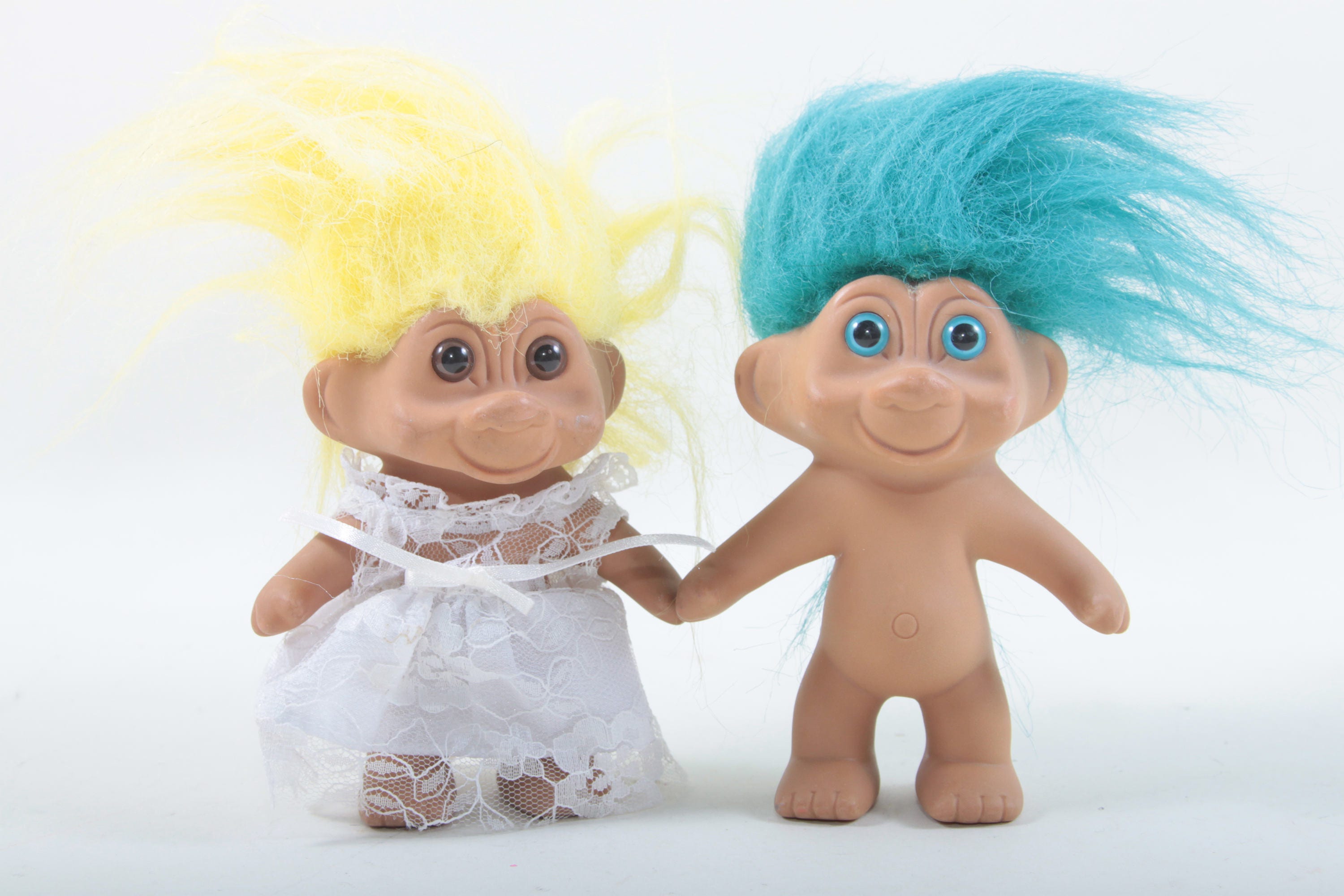 Russ Trolls Couple Wedding Plastic Figures Toys Blue Hair Naked Yellow Hair  Dressed White Lace Dress Bride ~ 20-17-591 - Etsy