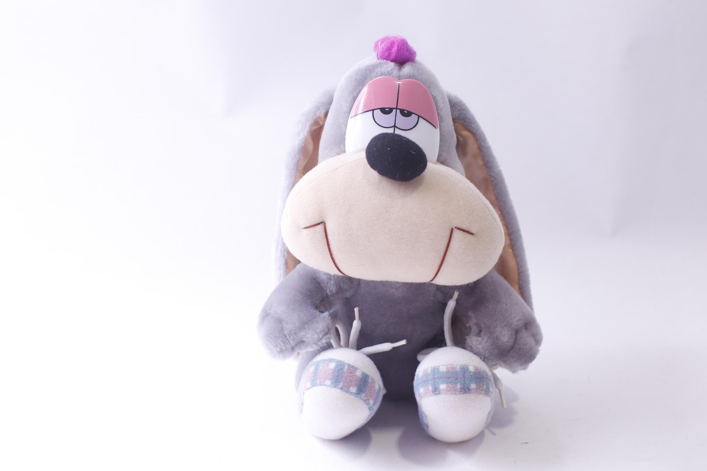 Pelanas, Tom the Hip Hop Dog, Plush Toy, 11 Inches, Stuffed