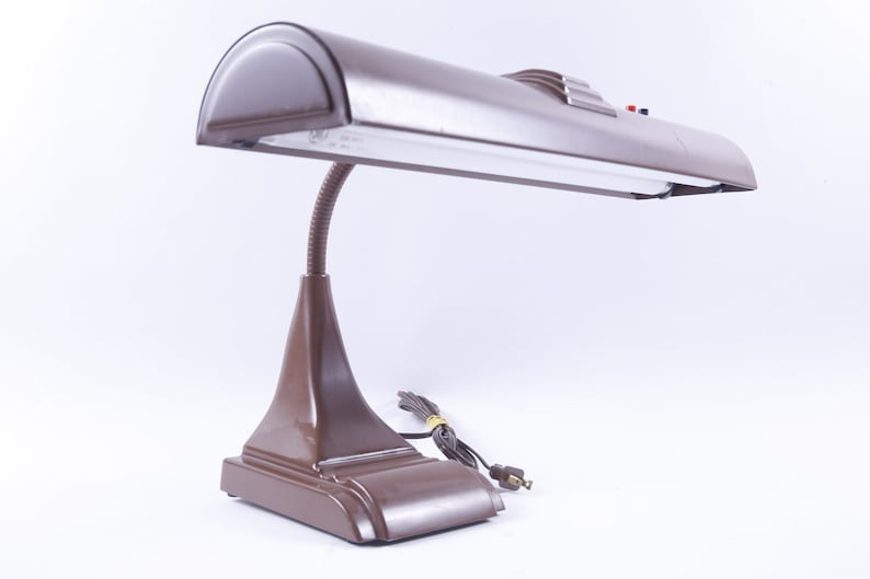 wide desk lamp