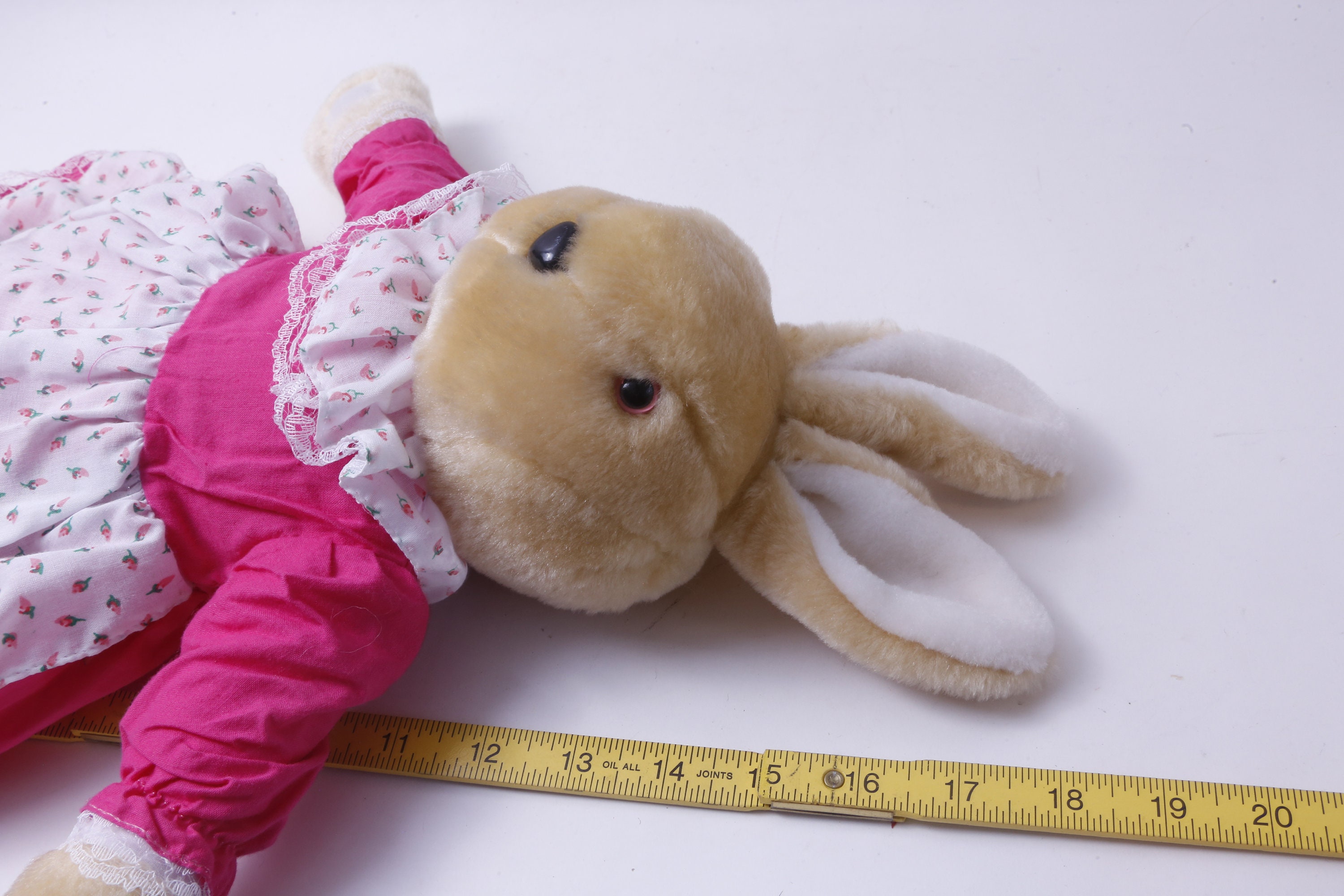 ウサギの人形 ピンクのドレス il_fullxfull.3390984659_elj6.jpg