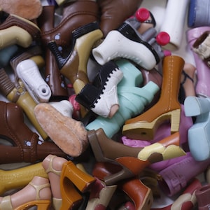 PICK YOUR OWN # 1 - chaussures Bratz vintage, paires, accessoire de poupée, poupées Bratz Boyz 2003-2005, Chloé, Jade, personnalisé, habillage - 348