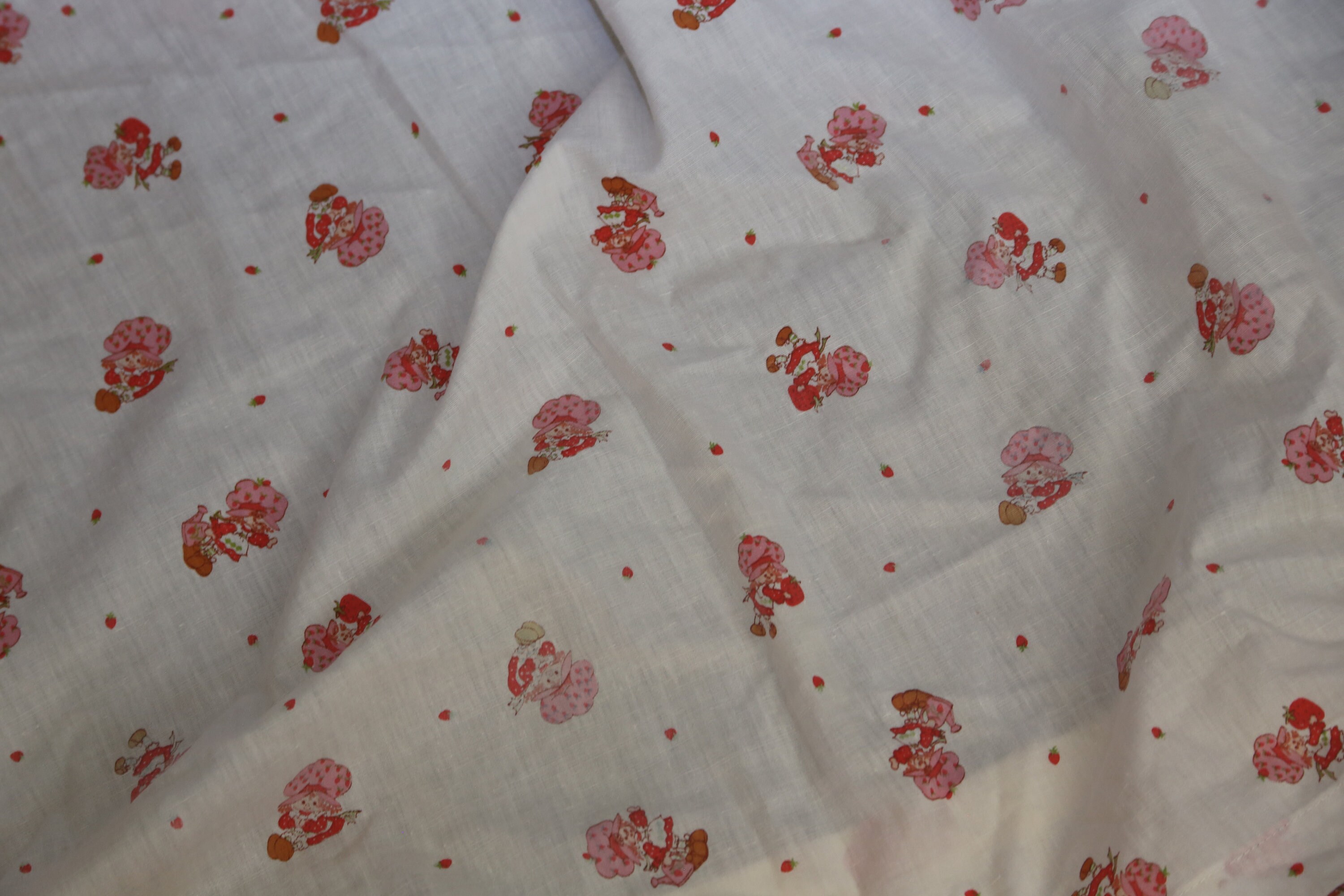 Strawberry Shortcake, Canopy Bed Top Tie Ribbons White Red