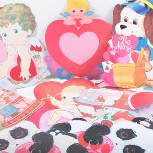 Découpes de fenêtre Saint-Valentin Découpes prédécoupées Saint-Valentin coeurs coeurs rouges amour romantique vintage jouets vintage nostalgie ~ 20-01-56