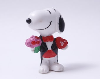 Peanuts, Whitman, Snoopy, Valentine's Day, Flowers, Tuxedo, 2 1/2", PVC, Figurine, Little, Toy, Dog, Miniature, Vintage, ~ M-01-12  M-19-12
