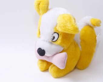 ヴィンテージ 小型 茶色 犬 ぬいぐるみ 首に黄色いリボン付き