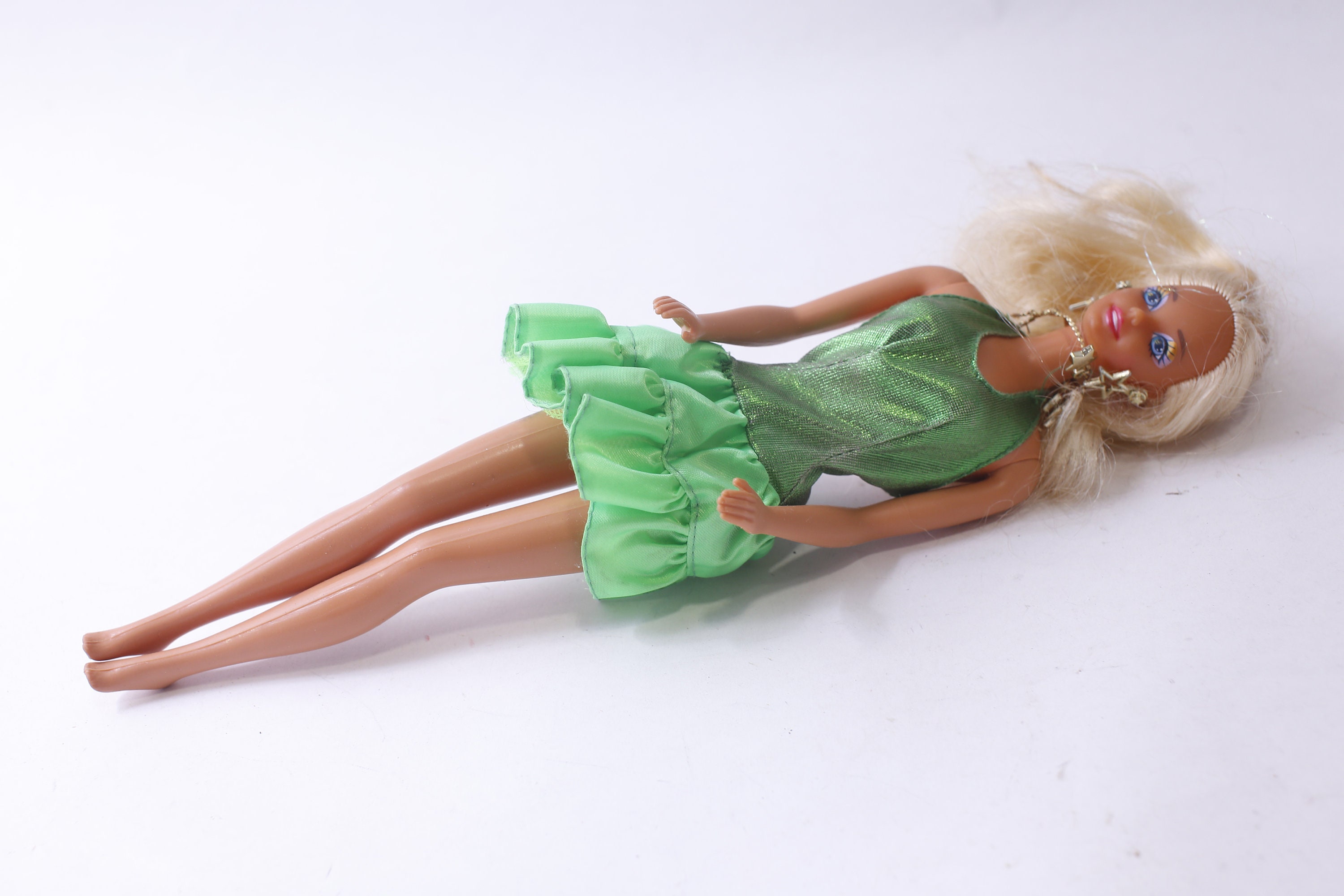 Mattel Barbie Doll wearing Short Sparkling Green Dress, Blonde, Fashion Doll, ~ 240719-SHC SHC-005