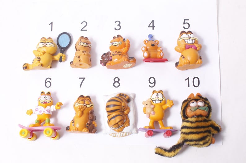 PICK Your OWN -Vintage Garfield PVC Figures Applause McDonalds Sports Devil 1970s 70s 80s 1980s Toy Lot Toy Collection 352 image 2