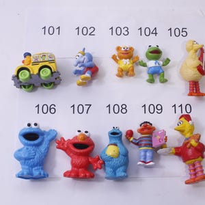 Vintage Sesame Street #2 pvc Figures Jim Henson Cake Toppers PICK YOUR OWN Sesame Street Muppets Fraggle Rock - 284 image 5