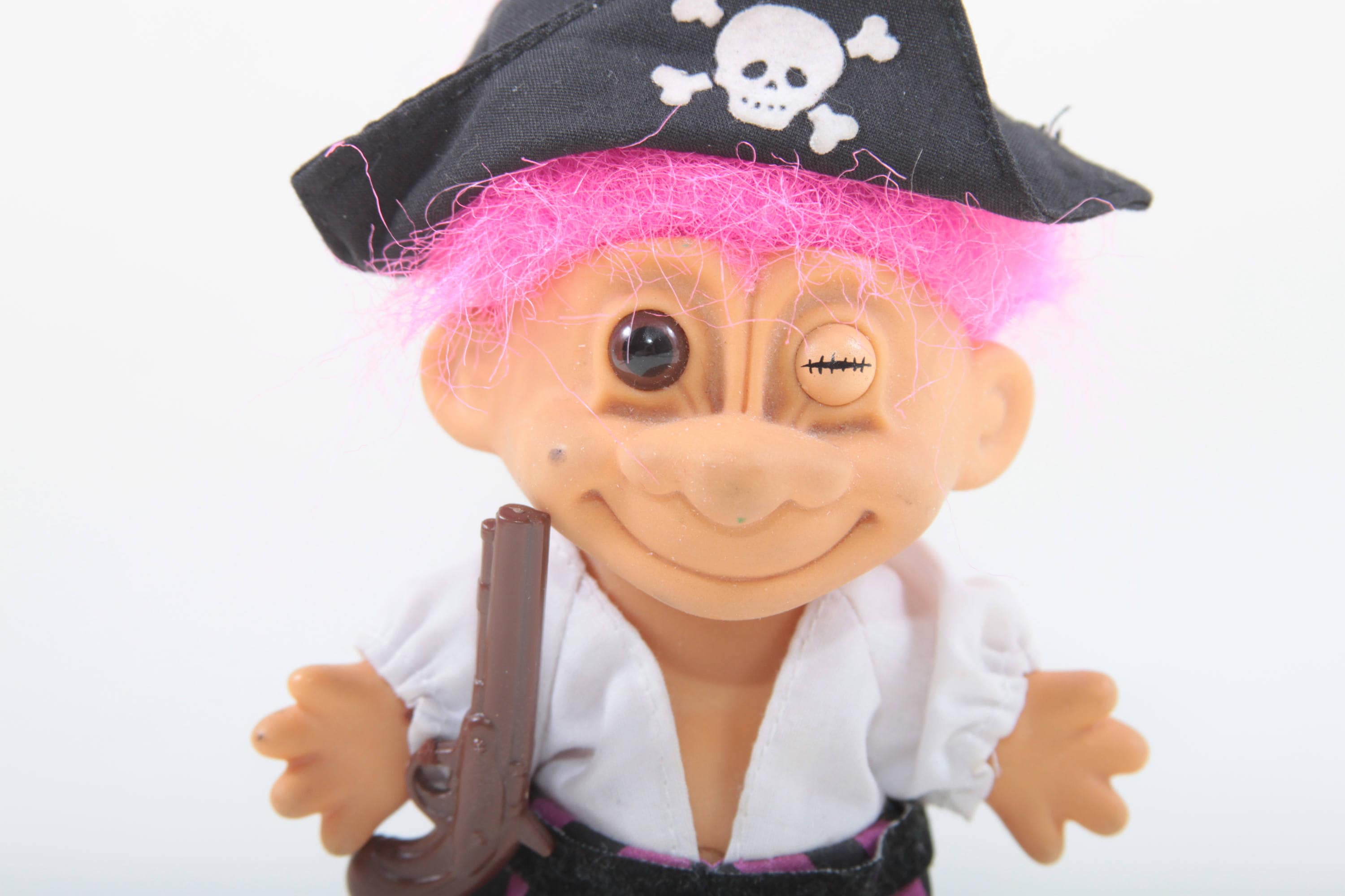 Russ Pirate Troll Pink Hair One Eyed Dressed Skull Hat Good Luck