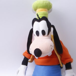 Disney, Goofy, Hund, sitzend, angezogen, groß, 22", Plüsch, weich, Spielzeug, Figur, Cartoon Charakter, Vintage Plüsch, Stofftier, ~ 20-05-177