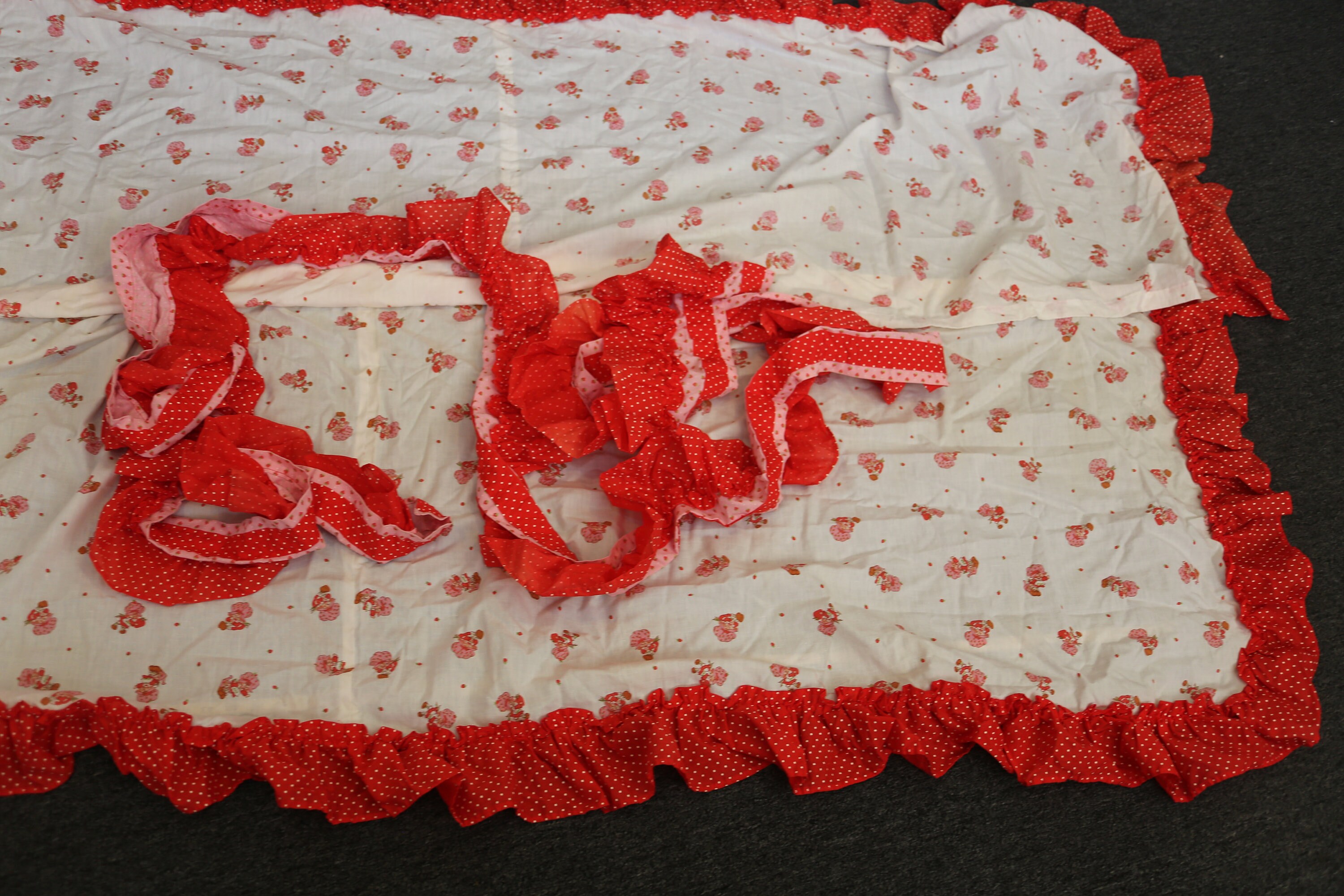 Decoration Strawberryヘッドドレス　シロ fa5adc459277b195e72b386d933a7d