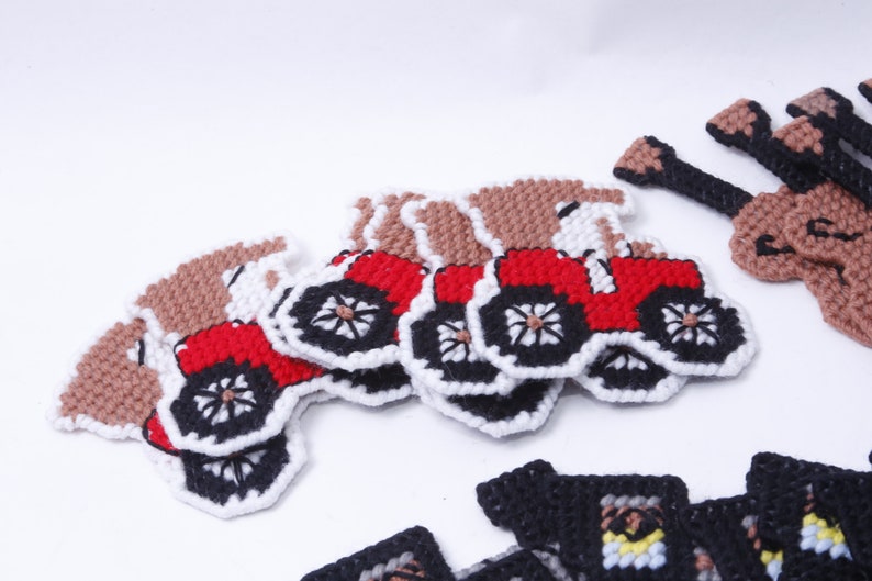 Plastic Canvas Christmas Ornaments Patches Locomotive School Bus Car Guitar Iron-On Chevrons ~ 20-01-976